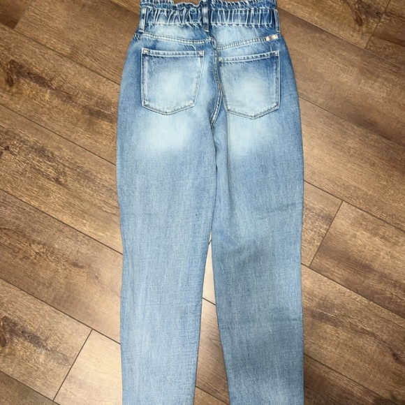 KanCan Paperbag Waist Distressed Jeans - LIKE NEW - Picture 3 of 3